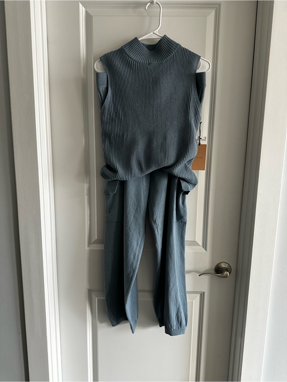 Halogen Slate Blue Ribbed Sleeveless Top & Joggers Set